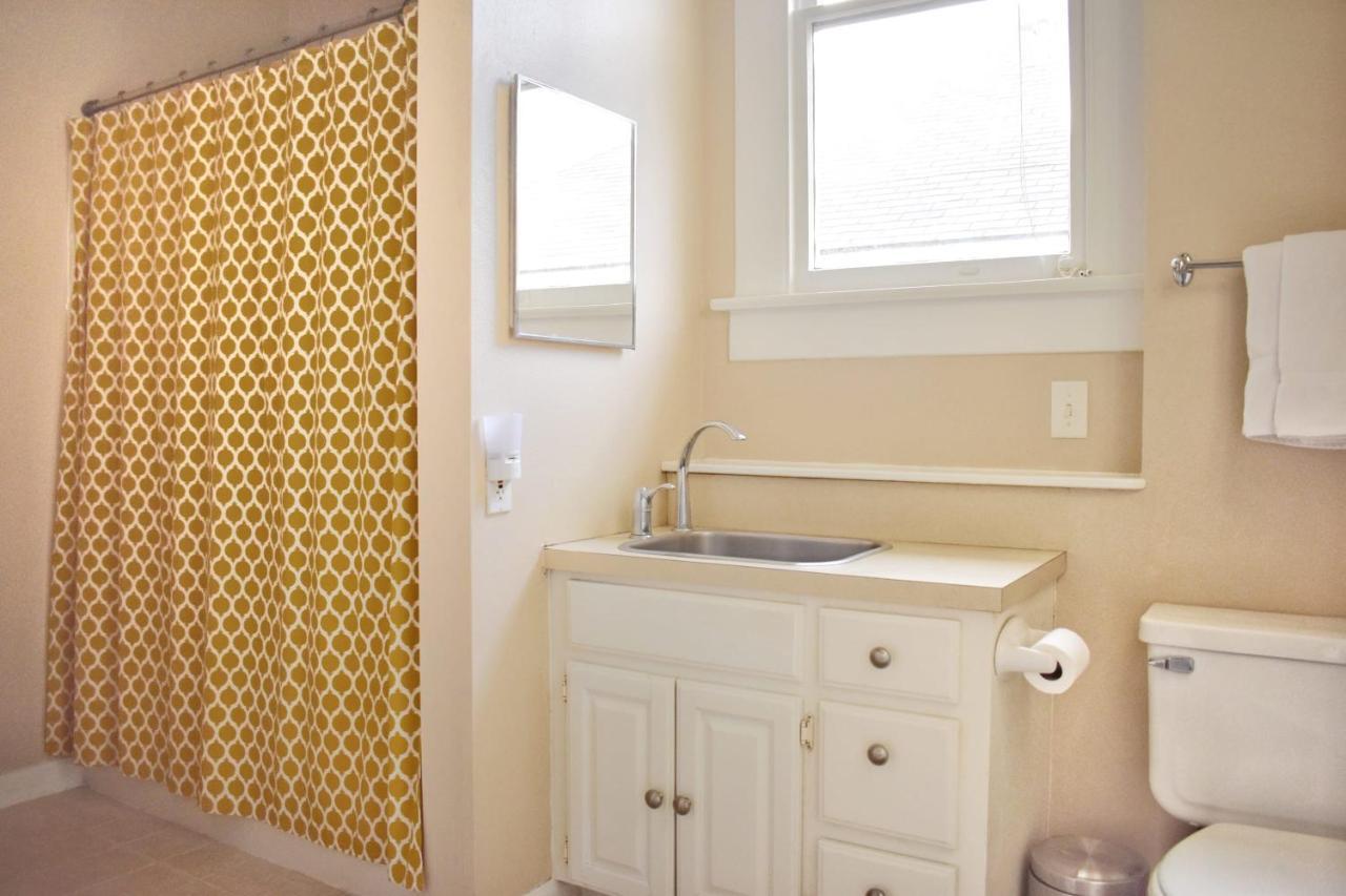 Greeley Gardens 2Nd Floor Efficiency With A View Apartment Хюстън Екстериор снимка