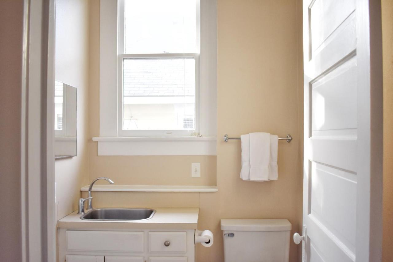 Greeley Gardens 2Nd Floor Efficiency With A View Apartment Хюстън Екстериор снимка
